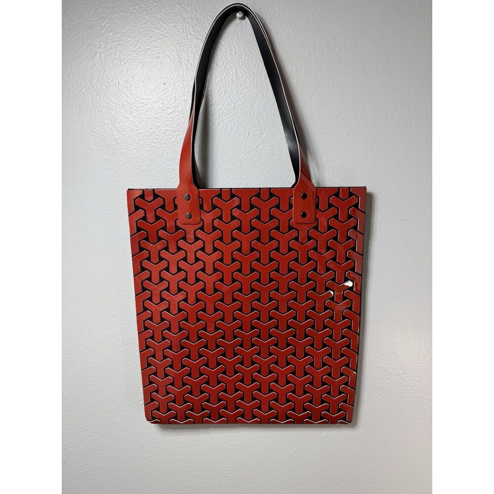 Patrizia Luca Shinny Red  Shoulder Strap Tote Bag Purse W/graphic Design Trendy